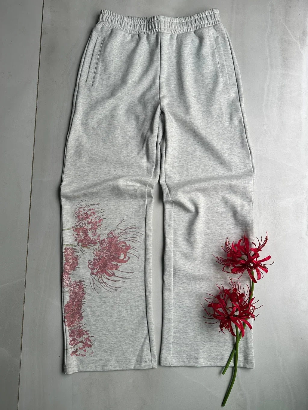 SPIDER LILY SWEATS